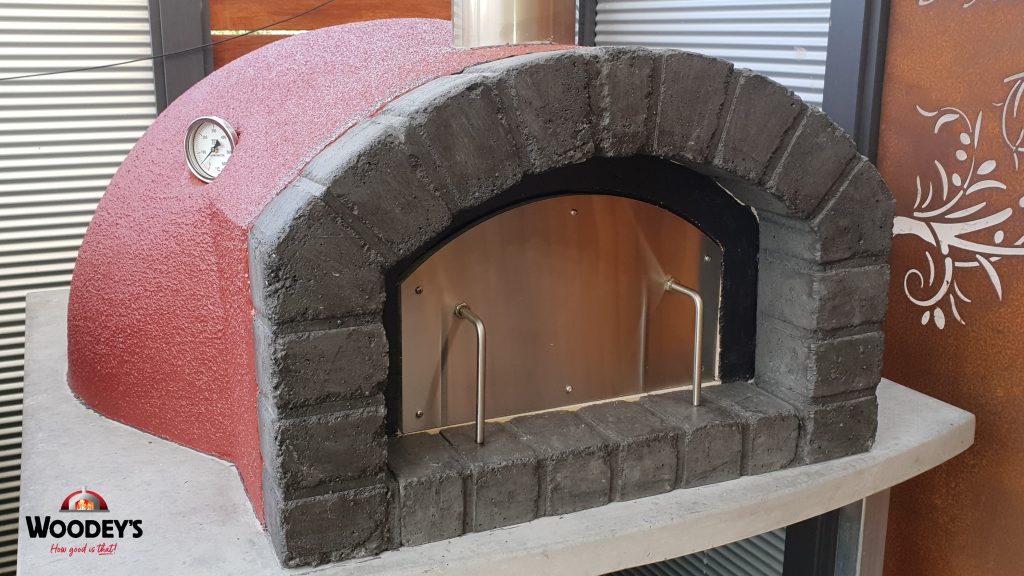 Woodfired Pizza Oven with Brick Arch Front