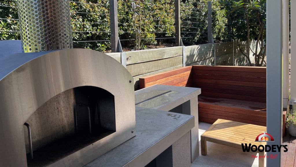 Woodfired Pizza Oven with Seating